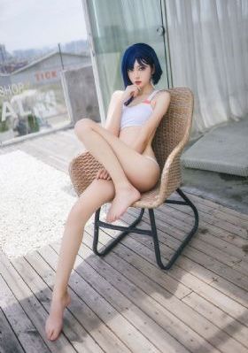 angelina全集在线观看高清_十万网红美女美酱